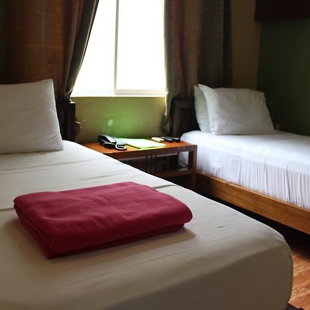 Purple Tree Bed & Breakfast Paranaque City Εξωτερικό φωτογραφία